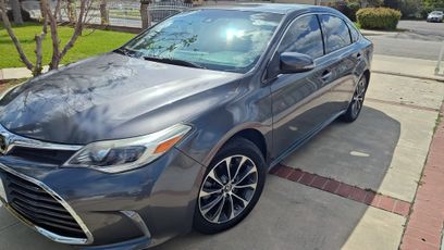 Used 2018 Toyota Avalon XLE
