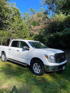 Used 2018 Nissan Titan SV