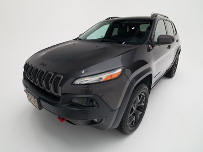 Used 2016 Jeep Cherokee Trailhawk w/ Comfort/Convenience Group
