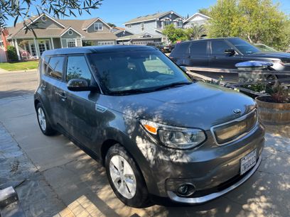 Used 2016 Kia Soul EV + w/ Sun & Fun Package