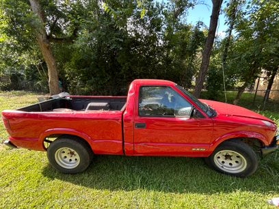Used 2000 Chevrolet S10 Pickup 2WD Regular Cab
