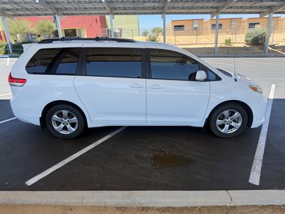 Used 2013 Toyota Sienna LE