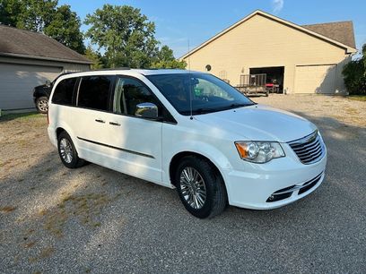 Used 2016 Chrysler Town & Country Touring-L