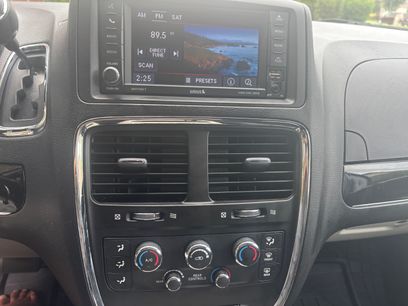 Used 2017 Dodge Grand Caravan SXT