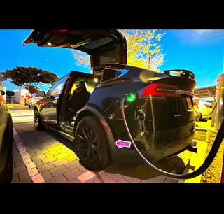 Used 2018 Tesla Model X 75D