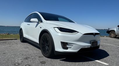 Used 2018 Tesla Model X P100D
