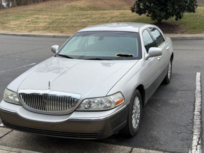 Used 2003 Lincoln Town Car Signature