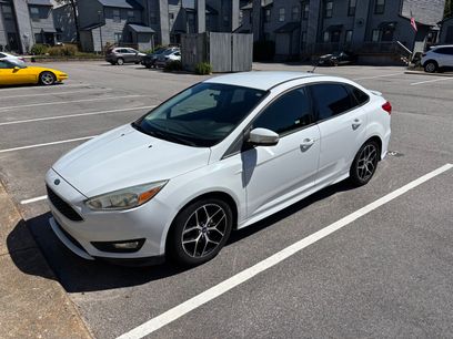 Used 2015 Ford Focus SE w/ SE Sport Package