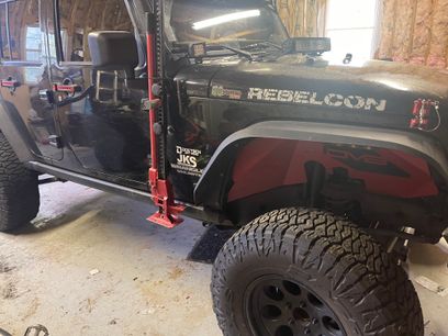 Used 2011 Jeep Wrangler Unlimited Rubicon w/ Dual Top Group