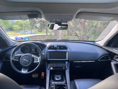 Used 2019 Jaguar F-PACE Prestige