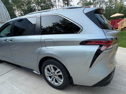 Used 2021 Toyota Sienna Platinum