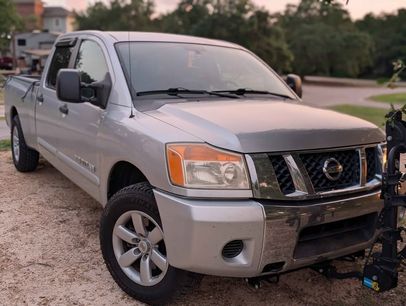 Used 2009 Nissan Titan SE w/ SE Max Utility Pkg