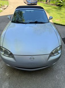 Used 2005 MAZDA MX-5 Miata w/ Convenience Pkg