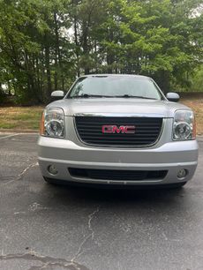 Used 2014 GMC Yukon XL SLT w/ SLT-2 Equipment Package