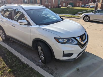 Used 2018 Nissan Rogue SV