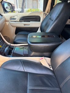 Used 2007 Cadillac Escalade AWD w/ Information Package