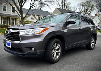 Used 2014 Toyota Highlander XLE