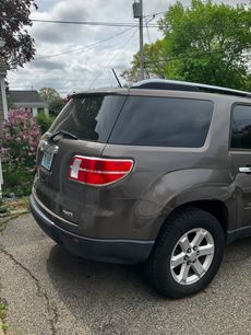 Used 2009 Saturn Outlook XE w/ Premium Trim Package