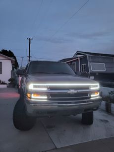 Used 2002 Chevrolet Suburban LT