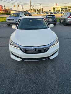 Used 2017 Honda Accord Hybrid Sedan