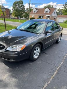 Used 2003 Ford Taurus SES