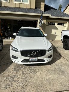 Used 2021 Volvo XC60 T5 Momentum