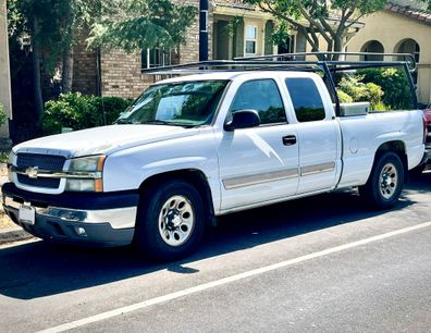 Used 2005 Chevrolet Silverado 1500 LS w/ Light Duty Power Package