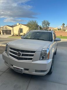 Used 2013 Cadillac Escalade Premium