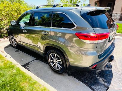 Used 2017 Toyota Highlander XLE