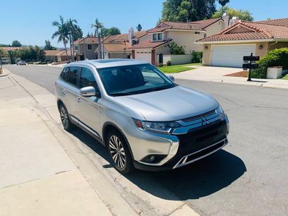 Used 2020 Mitsubishi Outlander SE
