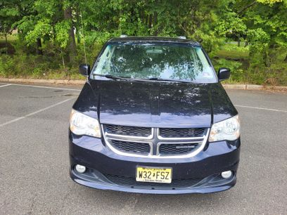 Used 2011 Dodge Grand Caravan Crew