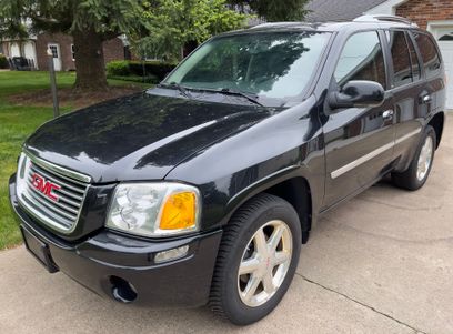 Used 2009 GMC Envoy SLT w/ Sun And 6-Disc Cd Package