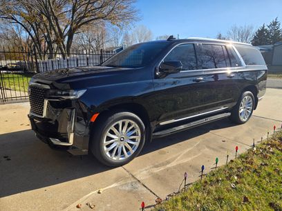 Used 2022 Cadillac Escalade ESV Luxury