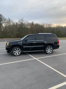 Used 2007 Cadillac Escalade 2WD w/ Information Package