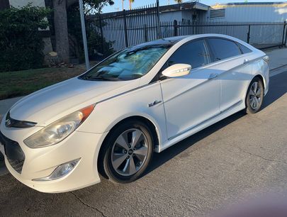 Used 2012 Hyundai Sonata Hybrid w/ Ultimate Pkg