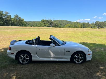 Used 2002 MAZDA MX-5 Miata