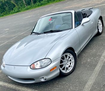 Used 2000 MAZDA MX-5 Miata