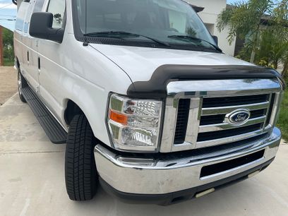 Used 2014 Ford E-350 and Econoline 350 XLT