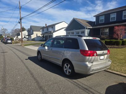 Used 2006 Toyota Sienna XLE Limited
