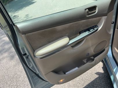 Used 2009 Toyota Sienna LE