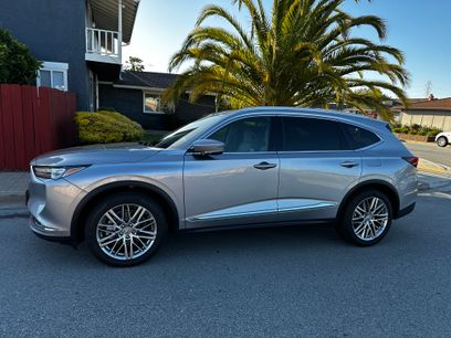 Used 2022 Acura MDX SH-AWD w/ Advance Package