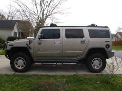 Used 2004 HUMMER H2 w/ Preferred Equipment Group