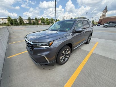 Used 2025 Honda Pilot Elite