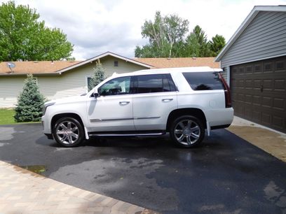 Used 2017 Cadillac Escalade Luxury