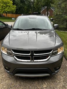 Used 2013 Dodge Journey SXT w/ Flexible Seating Group