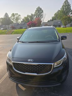 Used 2018 Kia Sedona LX w/ LX Essentials Premium Package