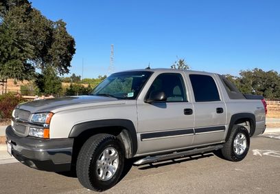 Used 2004 Chevrolet Avalanche Z71 w/ Preferred Equipment Group