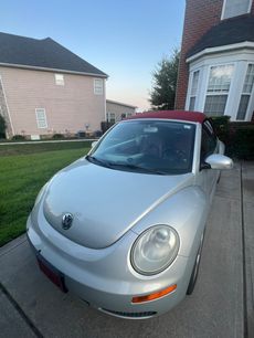 Used 2009 Volkswagen Beetle Blush
