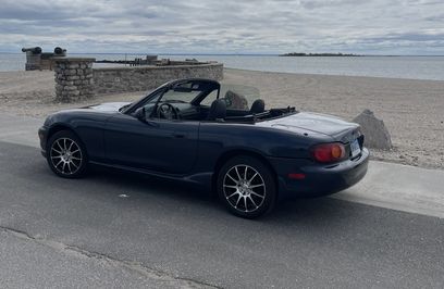 Used 2000 MAZDA MX-5 Miata