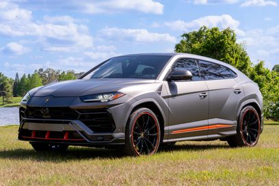 Used 2022 Lamborghini Urus